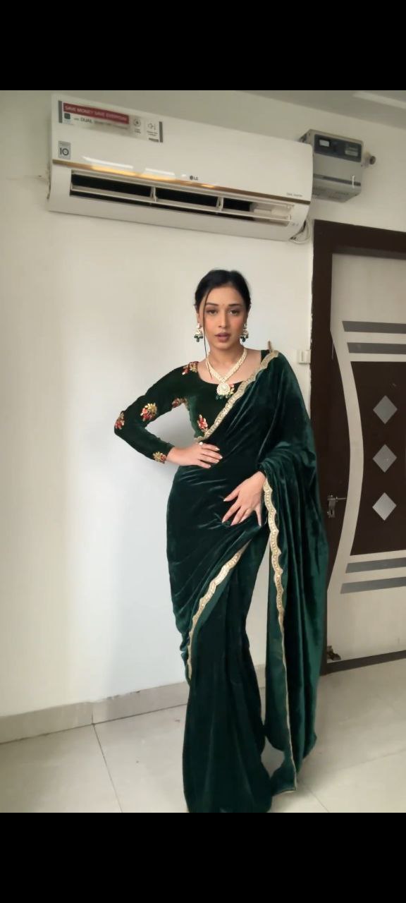 Whimsical Green 1 Minute Ready To Wear Velvet Saree With Blouse Piece